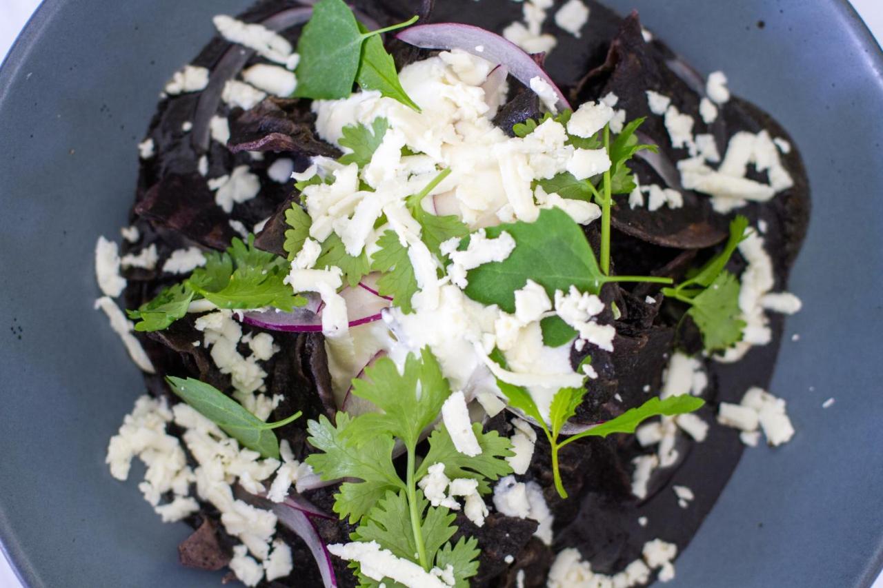 Hotel Makaaba Eco-Boutique Bacalar Eksteriør billede A bowl of frijoles negros